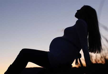 苏州找人代生,高龄备孕夫妻如何避免畸形儿的出生？泰国试管婴儿可以避免吗